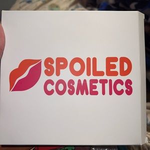 Spoiled cosmetics eyeshadow pallet